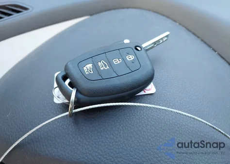 2016 Hyundai Santa Fe Sport 2.4L from USA, damaged, VIN 5XYZU3LBXGG371746